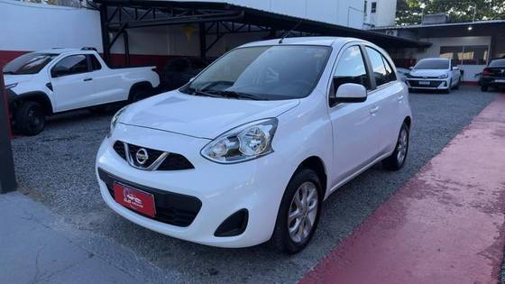 NISSAN MARCH 1.0 SV 12V FLEX 4P MANUAL NISSAN MARCH 1.0 SV 12V FLEX 4P MANUAL